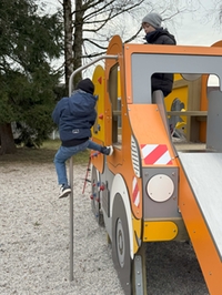 Kletterstrange Spielplatz Göllstraße